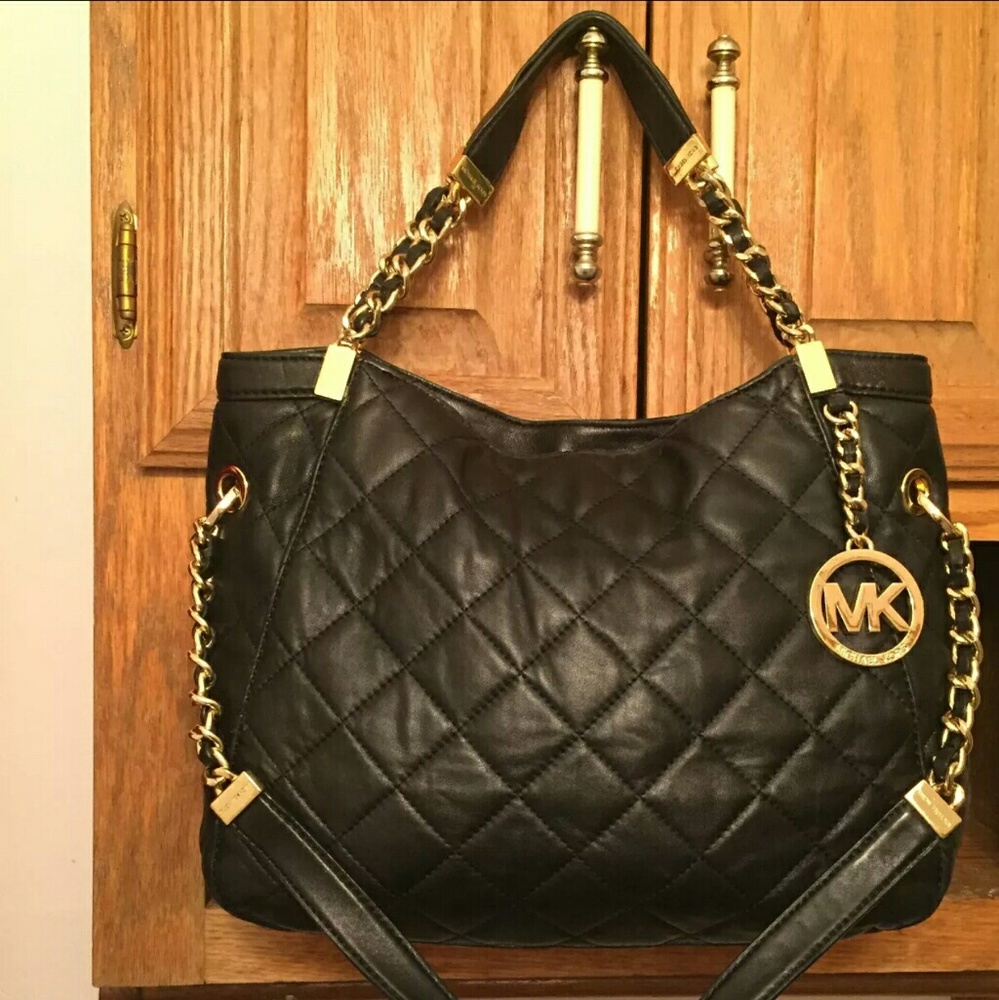 Michael Kors Susannah Med Shoulder Tote